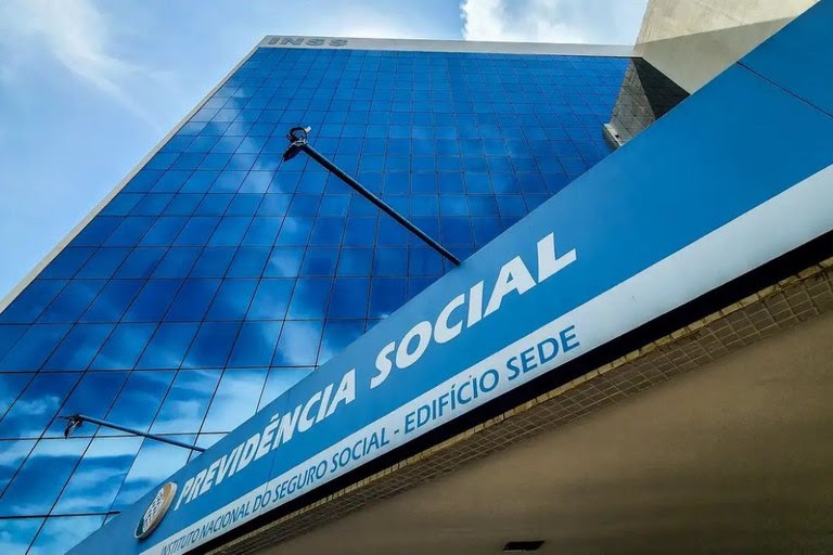 Com 500 novos peritos médicos, Previdência vai acelerar análise de benefícios em todo o país
