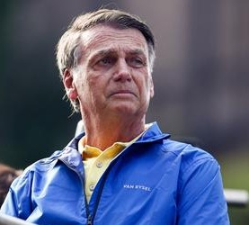 Decretada prisão domiciliar de Bolsonaro