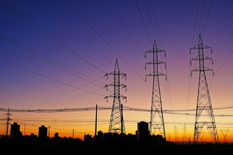 Governo federal projeta 400 mil novas ligações do Luz Para Todos até 2028: programa já beneficiou mais de 17 milhões de brasileiros