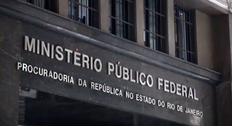 MPF apura violações de direitos e uso indevido de dados pessoais em exigência de CPF por farmácias