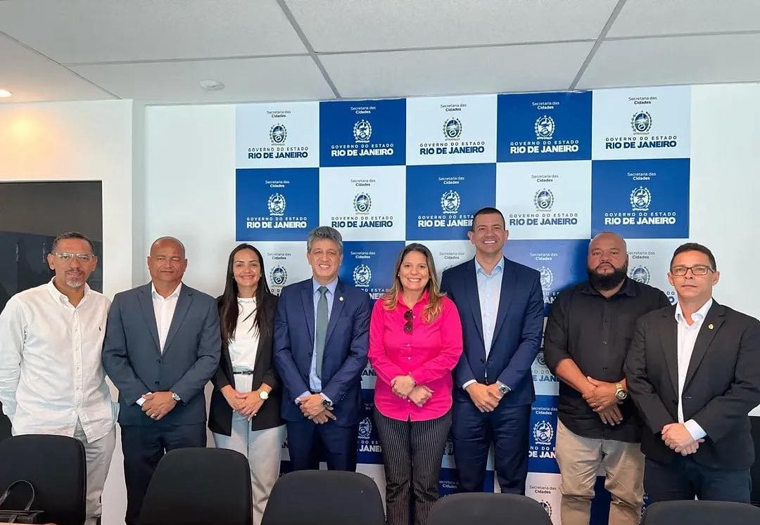 Prefeita de Japeri pode estar sendo alvo de stalking político, suspeita sua assessoria após vazamento de imagens clandestinas de sua rotina
