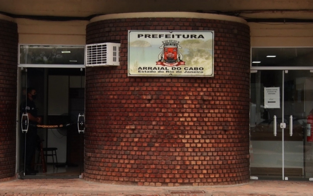 Auditoria do TCE resulta em concurso público em Arraial do Cabo
