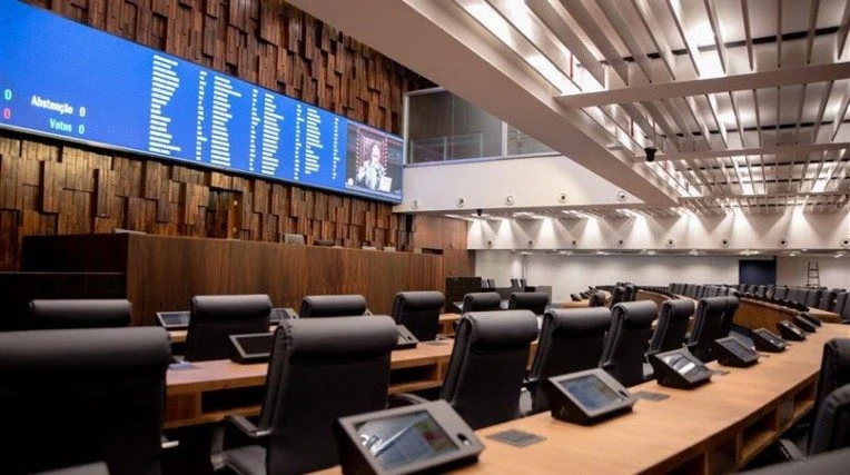 Alerj prorroga a 2 de dezembro inscrições em concurso para cargos de especialista legislativo