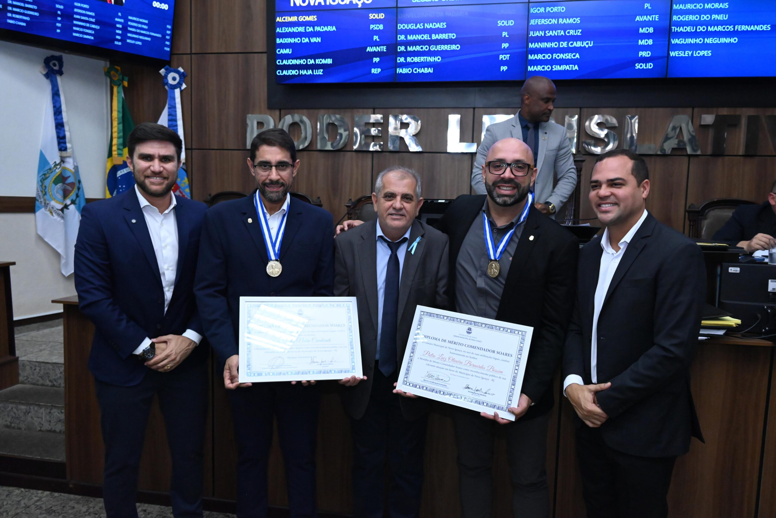 Nova Iguaçu: Câmara homenageia secretário de Saúde por contribuição ao fortalecimento da rede pública