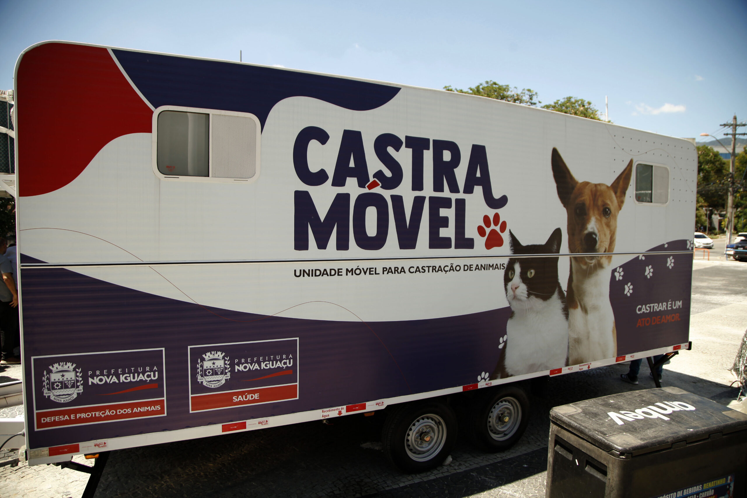 Nova Iguaçu: Castramóvel da Prefeitura já está em funcionamento