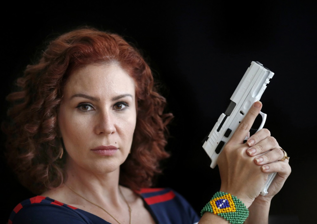 CCJ da Câmara aprova cassação de Carla Zambelli