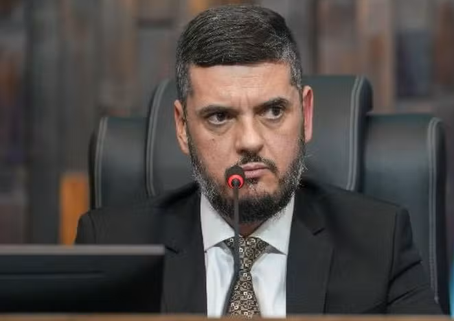 De cofres vazios prefeitos cobram repasse dos R$ 220 milhões que Alerj havia prometido entregar esta semana