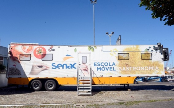 Paracambi: Escola Móvel do Senac oferece mais de 100 vagas gratuitas em cursos de gastronomia