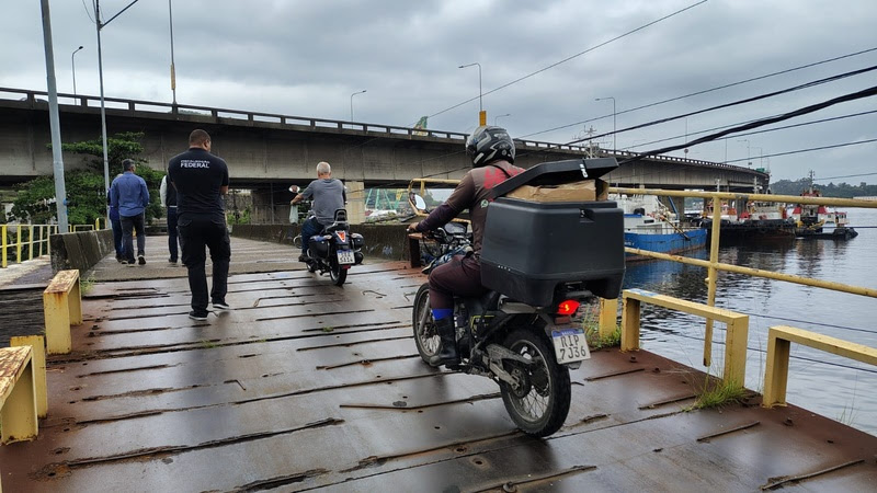 Só na base da pressão:  Ponte de madeira em Niterói é interditada após seguidos alertas de risco feitos pelo Crea