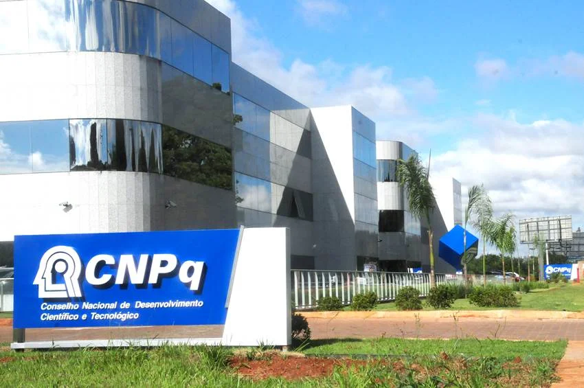 Com R$ 186,3 milhões governo recompõe orçamento do CNPq e fortalece a formação científica nacional