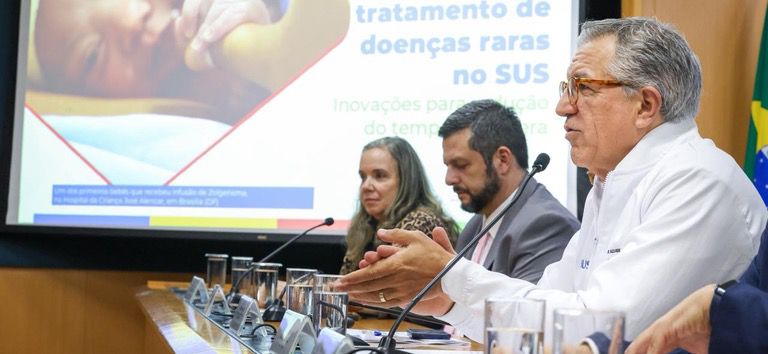 Ministério da Saúde inclui exame de alta tecnologia no SUS para doenças raras e espera por diagnóstico reduz de 7 anos para seis meses