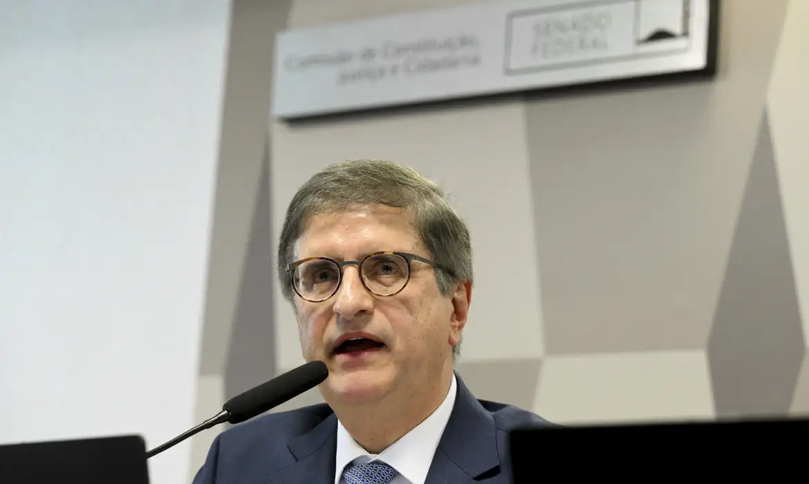 PGR dá parecer favorável à prisão domiciliar de Bolsonaro