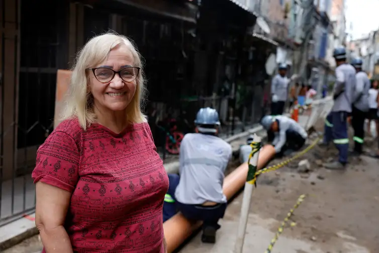 Maré recebe obras de esgoto, mas drenagem e lixo e seguem como desafio: Serão R$ 120 milhões em intervenções