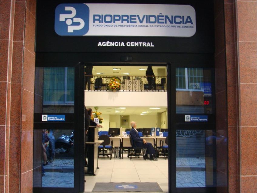 Depois da porta arrombada…