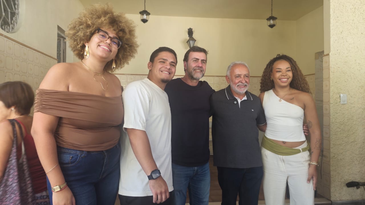 Juventude da Zona Oeste cobra campus definitivo da Uerj em encontro no Iprosa