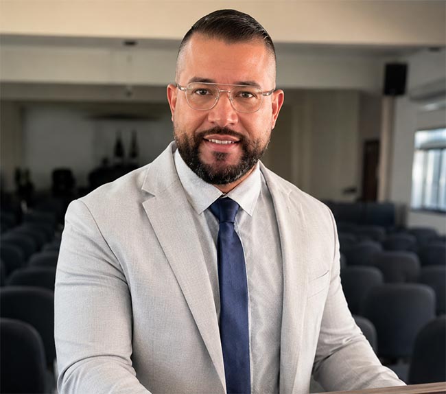 Em decisão inédita, Câmara de Seropédica reprova moção a assessor do governo