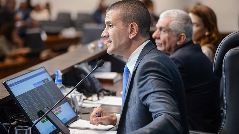 Alerj: Presidente suspende tramitação da PEC sobre emendas parlamentares