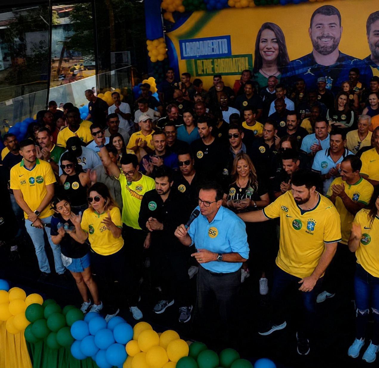 Mais um pré-candidato do Progressistas fechado com Eduardo Paes: Renato Cozzolino, com declaração de apoio diante de uma multidão em Piabetá