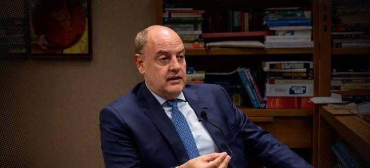 Com mais de 4 mil exonerações, governo do Rio vai economizar mais de R$ 230 milhões este ano