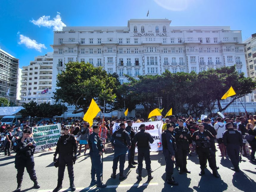 MPF pede suspensão do programa Tolerância Zero e cobra respeito aos direitos de ambulantes nas praias do Rio