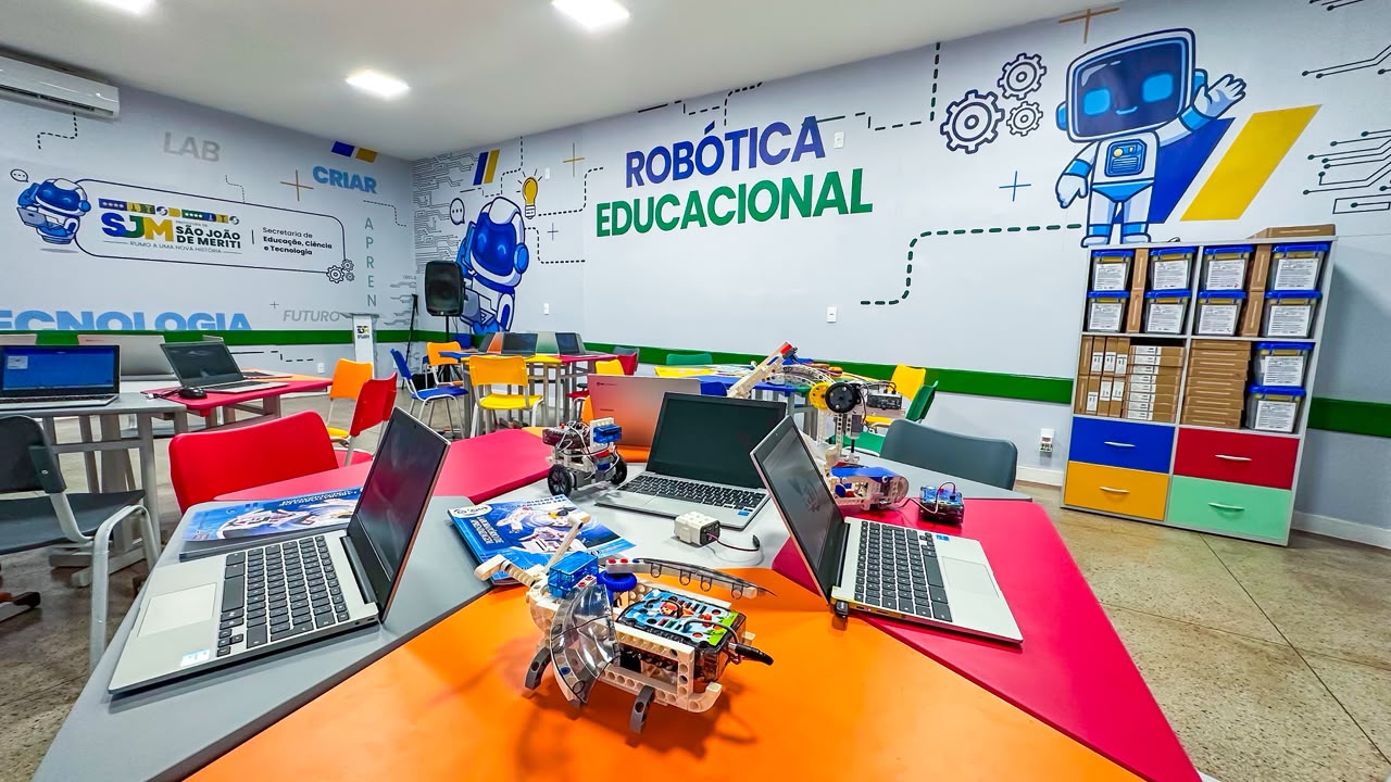 Meriti: Educação inaugura primeira Sala de Robótica e Tecnologia de sua rede