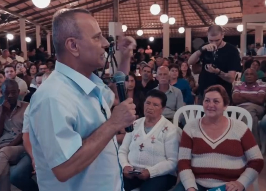 Waguinho diz que senadores precisam estar perto do povo