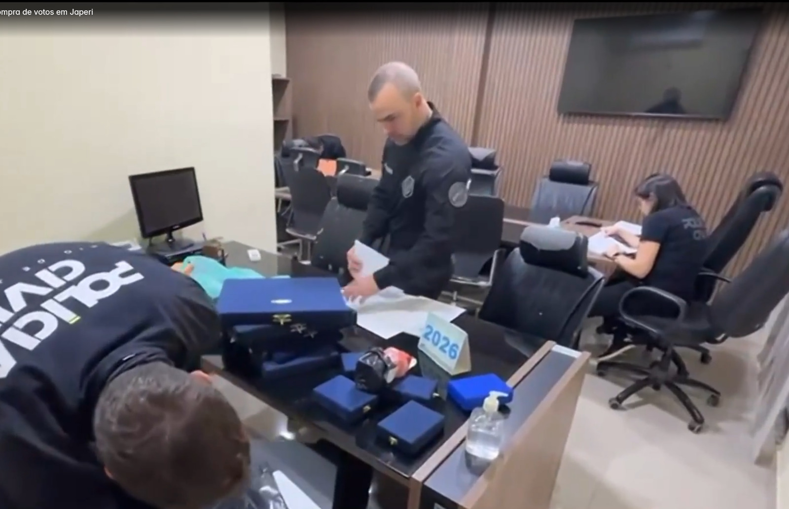 Japeri: Câmara de Vereadores é alvo de operação da Polícia Civil, que investiga um suposto esquema de corrupção teria sido montado para derrubar a prefeita da cidade