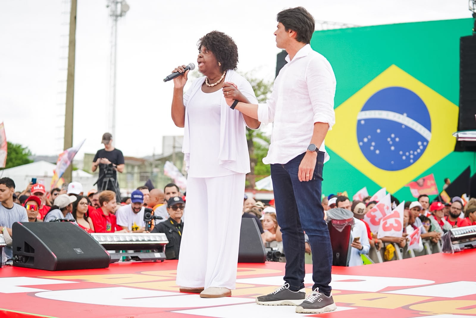 Benedita e Pedro Paulo abrem ato de Lula no Rio defendendo aliança pelo Brasil e pelo Rio