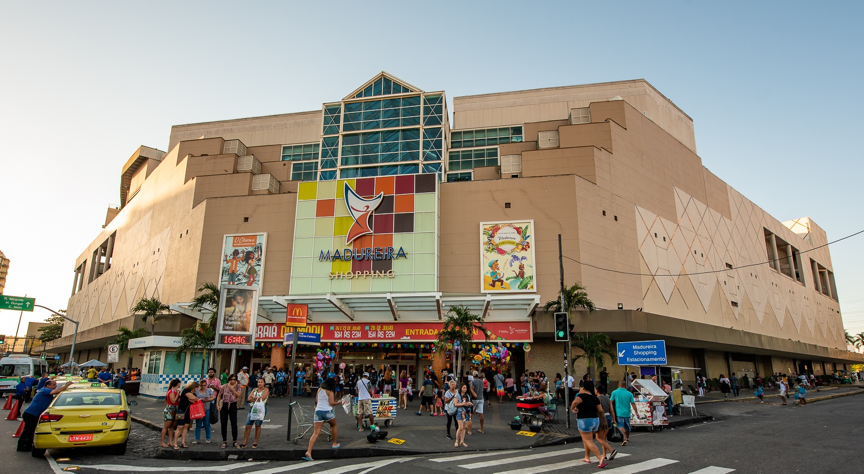 Feira de Empreendedores Surdos retorna ao Madureira Shopping no sábado