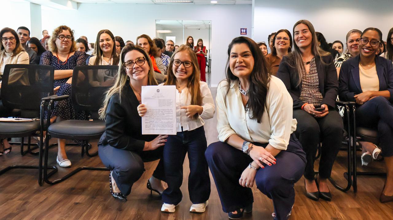 Parceria entre secretarias capacita professores do RJ para inclusão de estudantes PCDs