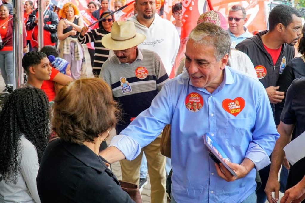 Candidato a deputado estadual, André esteve em Rio das Ostras, Casimiro de Abreu e Quissamã