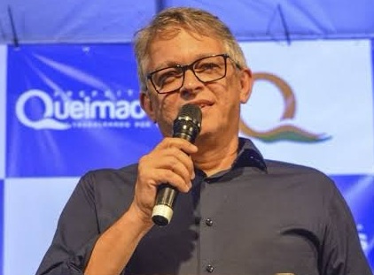 Acordos não cumpridos, saúde ruim e distribuição de cargos para pastores e membros de igrejas marcam a gestão de Glauco Kaizer que aposta alto na eleição da primeira-dama para se manter vivo na política