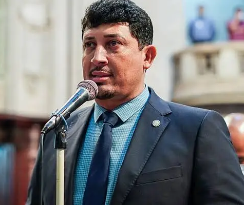 TRE-RJ mantém impugnação de ex-vice-prefeito de Magé e mais três