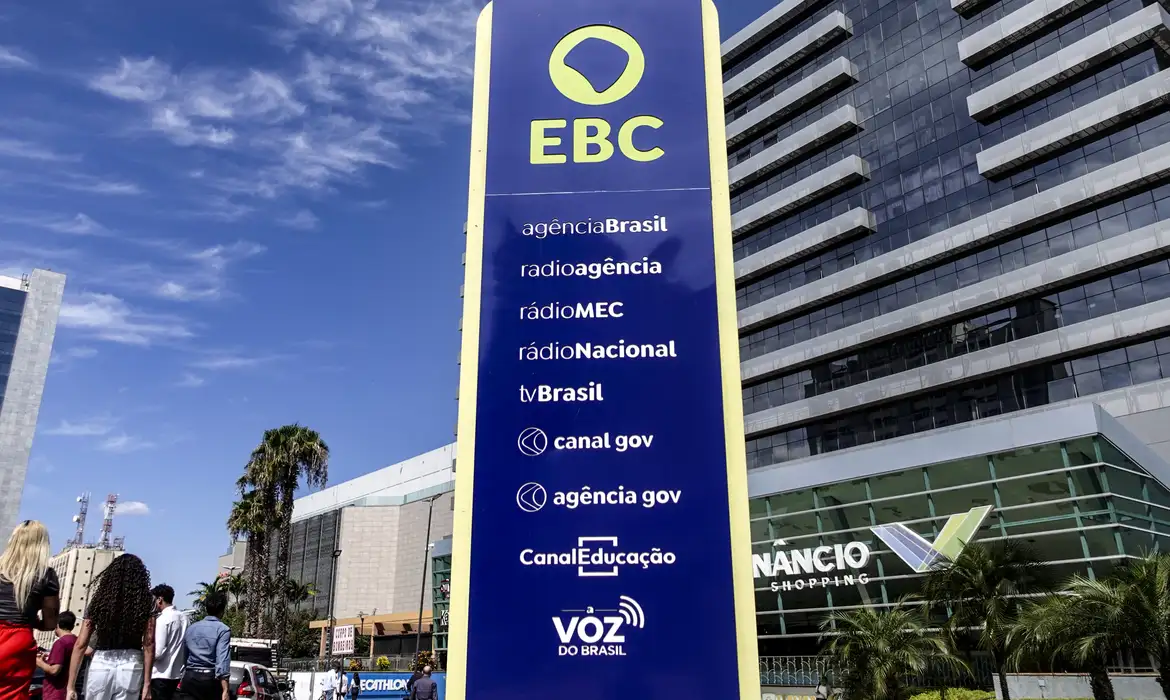 Depois de veicular informação inverídica, SBT admite erro ao atribuir à EBC falha em propaganda eleitoral