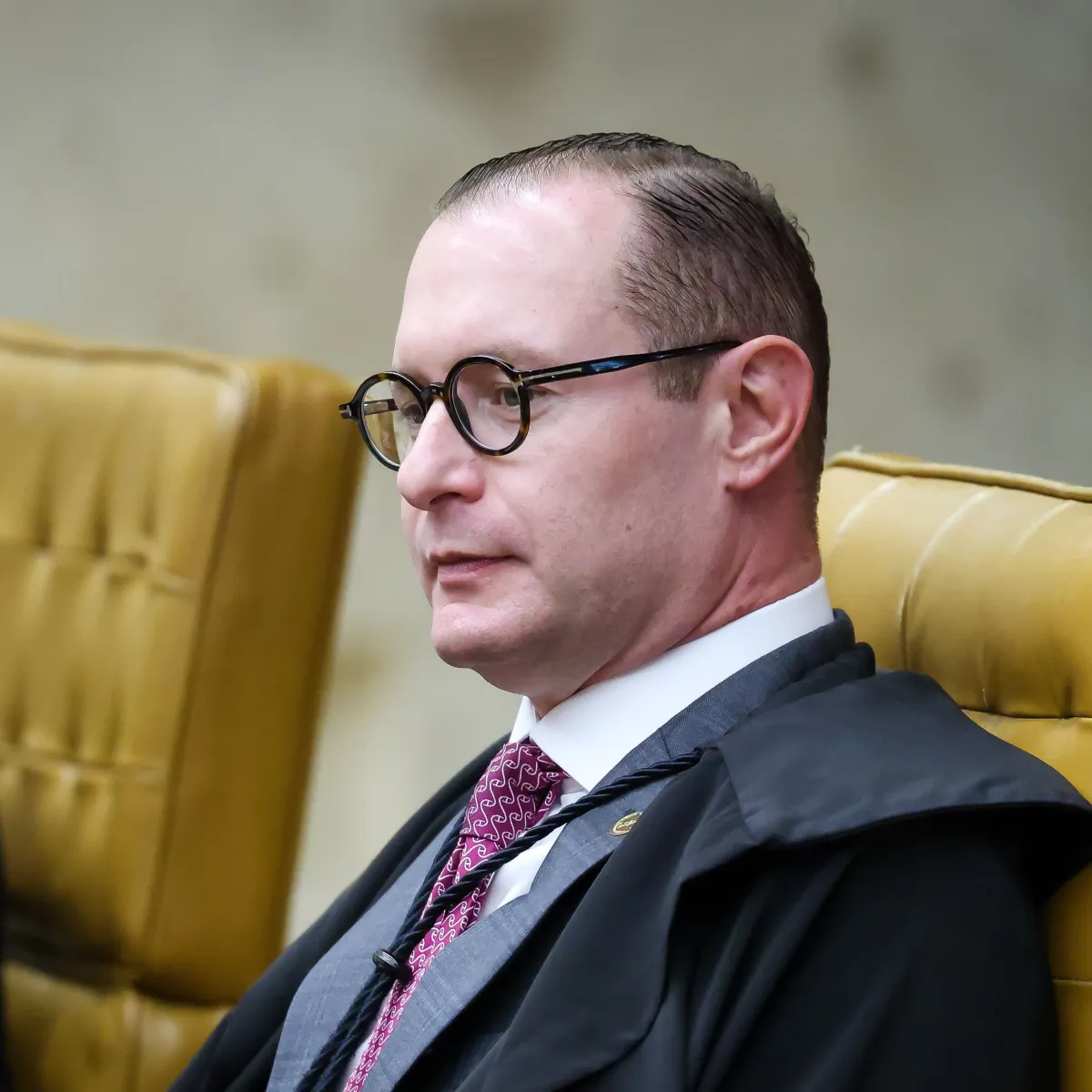 Boicote de empresas de ônibus leva ministro do STF estender votação até às 19h