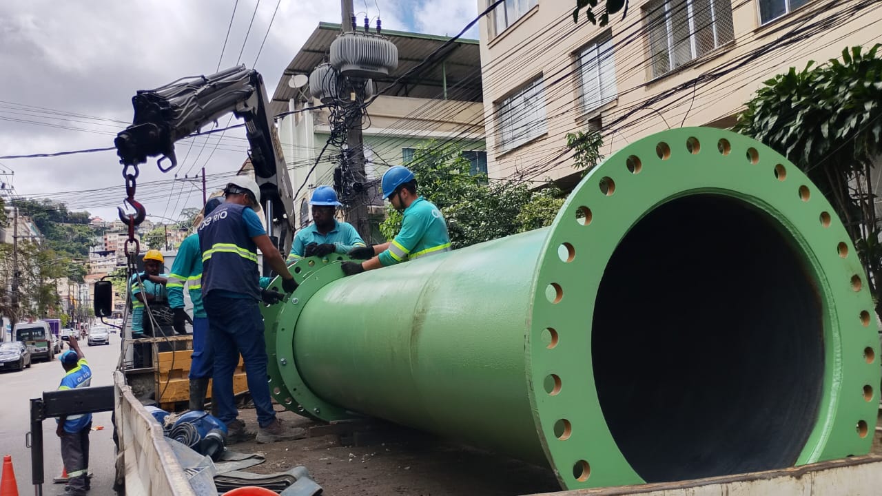 Manutenção da Cedae no Guandu interromperá o abastecimento na capital e na Baixada na terça-feira